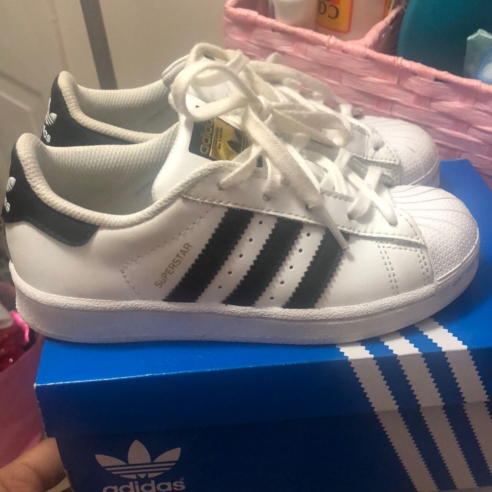 Adidas superstar